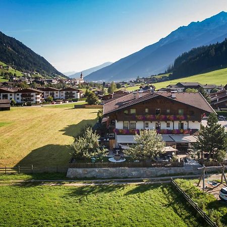 Hotel Brunnenhof Neustift im Stubaital Esterno foto