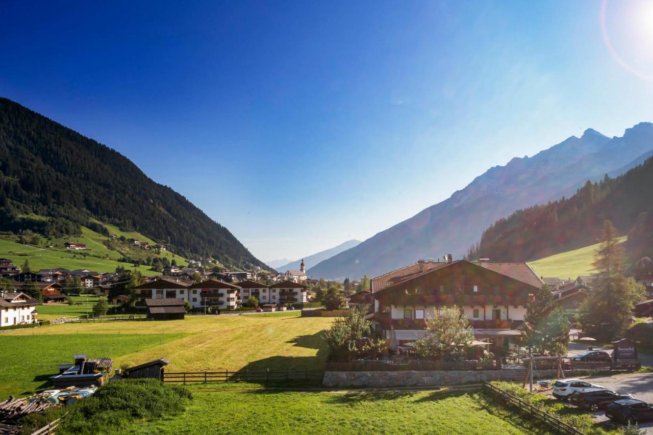 Hotel Brunnenhof Neustift im Stubaital Esterno foto